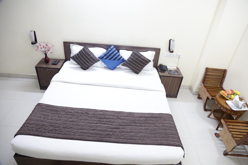 Hotel Airport Land Nowe Delhi Zewnętrze zdjęcie
