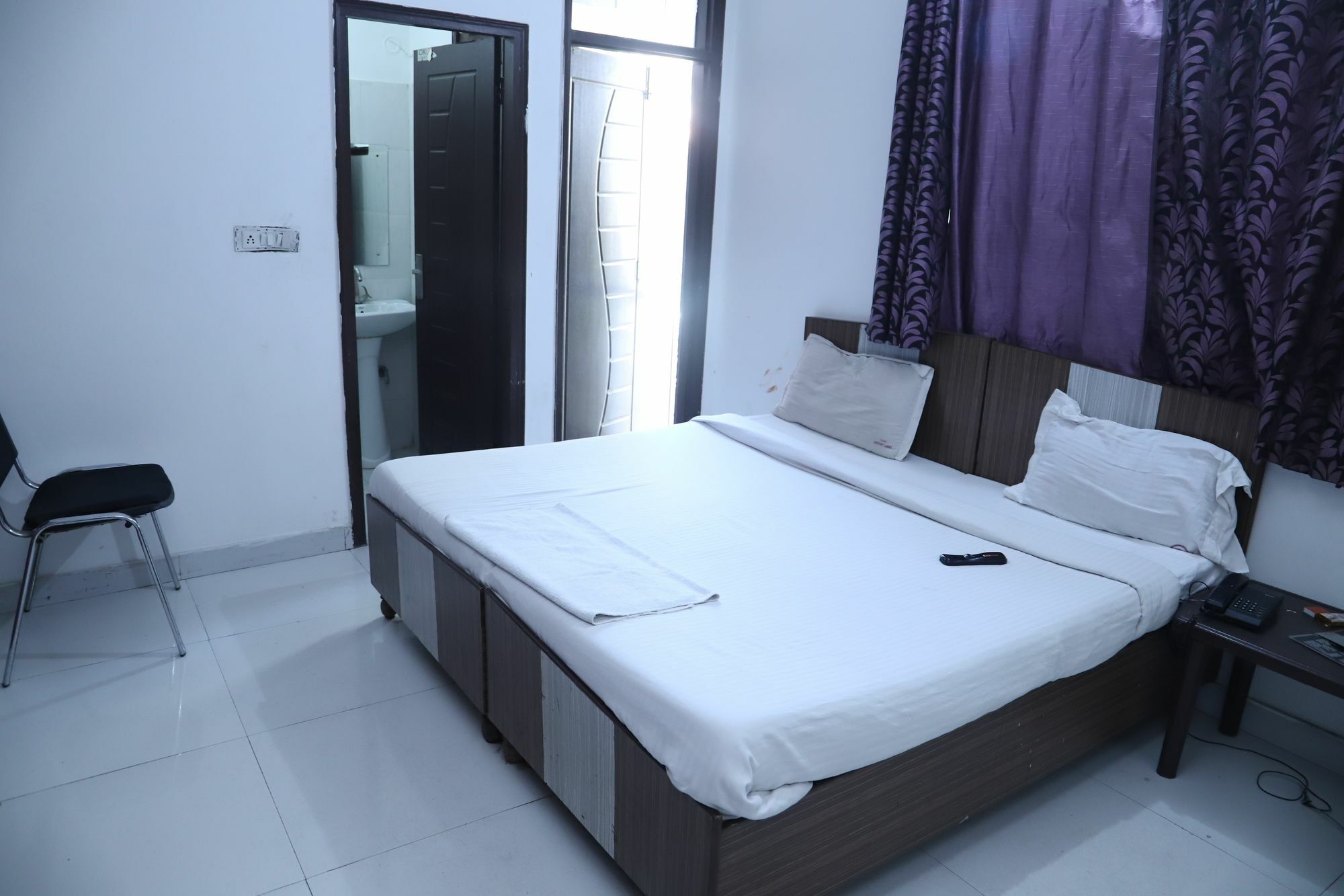 Hotel Airport Land Nowe Delhi Zewnętrze zdjęcie
